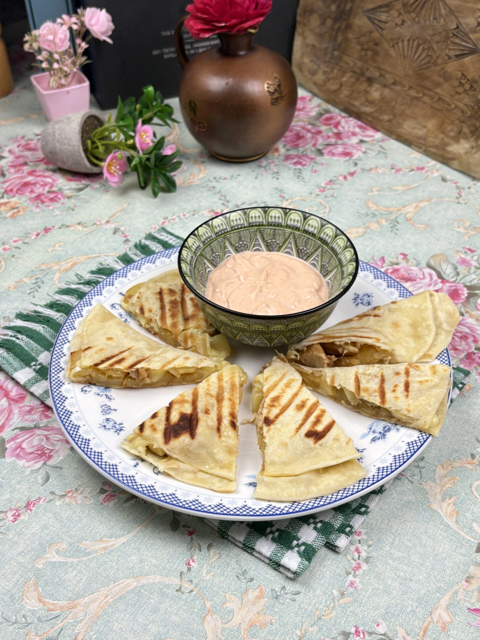 Idei de cina  cu cartofi si lipie. Sotul si cu mine am mancat portie dubla.