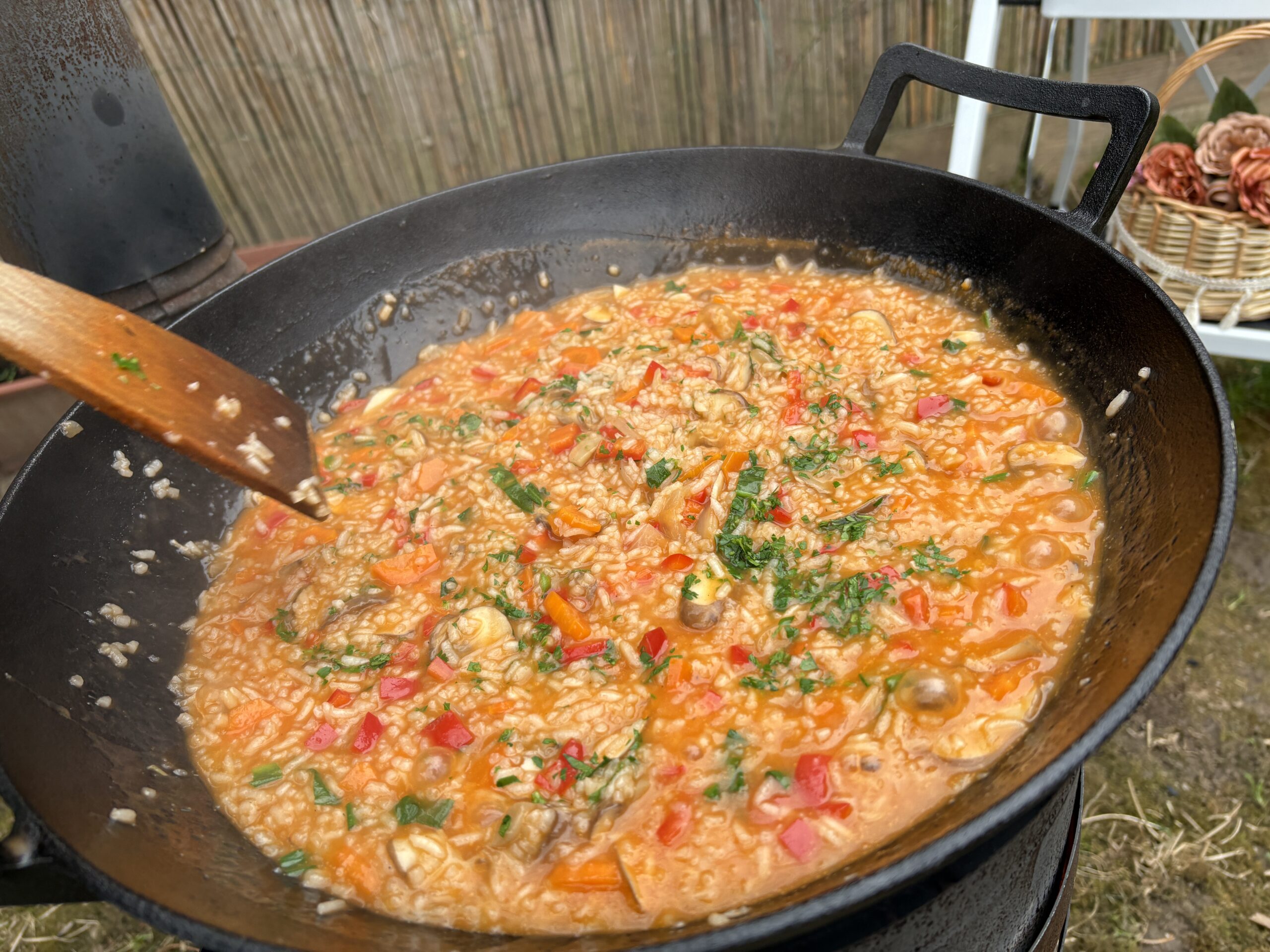 Pilaf de post cu ciuperci si rosii. Pilaf calugresc simplu si gustos.